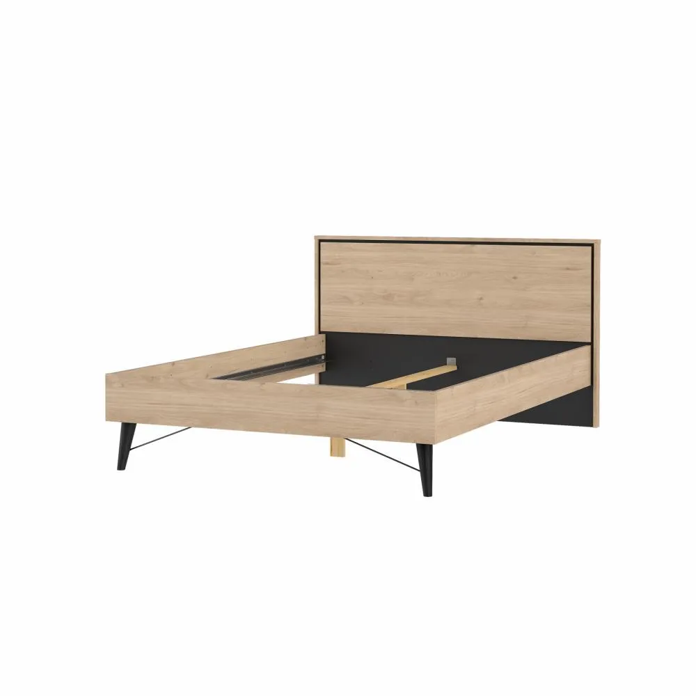 Ry Bed 140x200